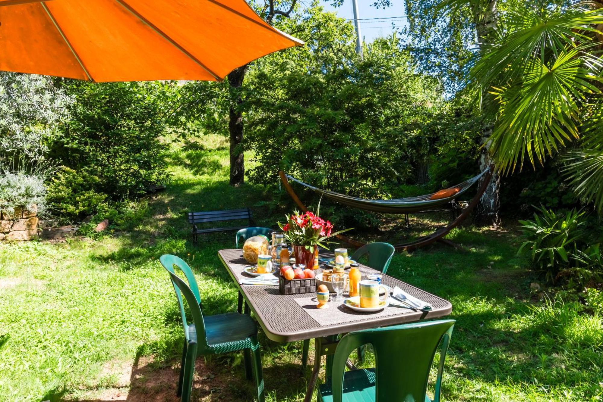 La Casa di Baba Bed & Breakfast Masserano Bagian luar foto